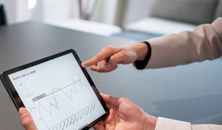 Bata visualization dashboard for real-time monitoring (Demo)